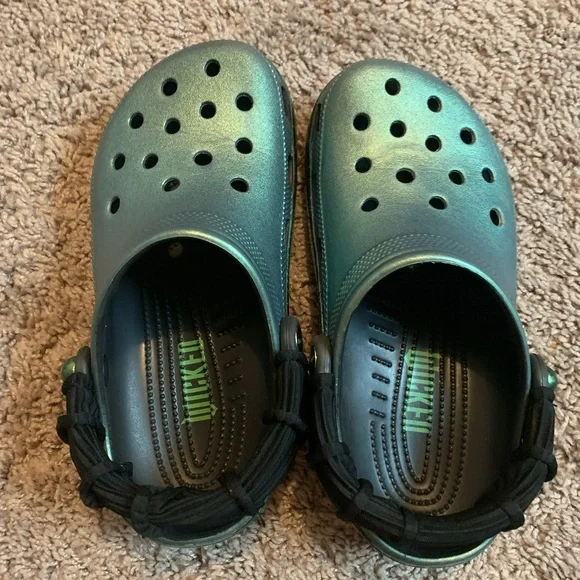 Crocs Green Glitter Wicked Elphaba Clogs - Picture 4 of 8